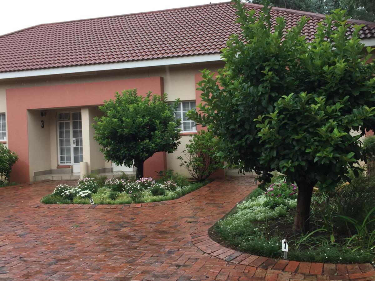 Welcome Guest House Vereeniging Bagian luar foto