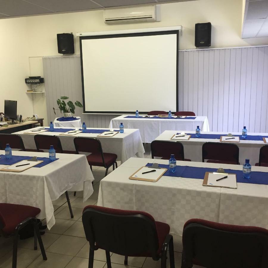 Welcome Guest House Vereeniging Bagian luar foto