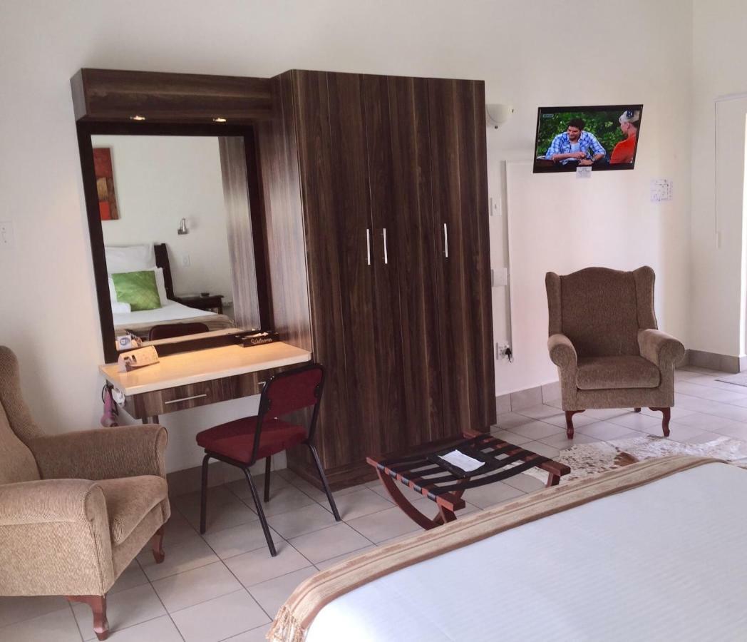 Welcome Guest House Vereeniging Bagian luar foto