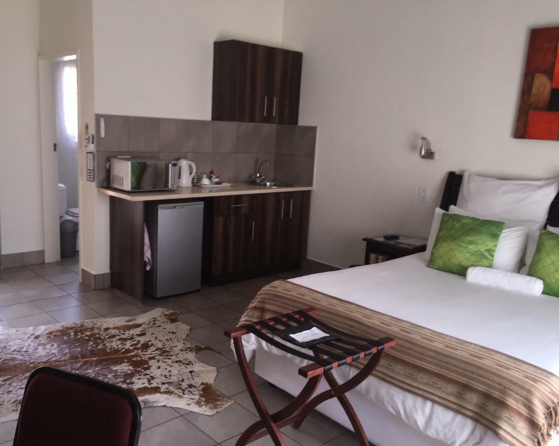 Welcome Guest House Vereeniging Bagian luar foto